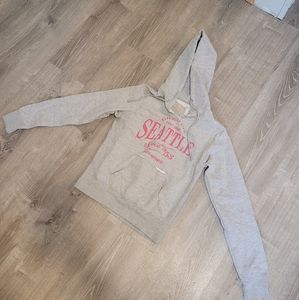 NWOT Seattle sweatshirt